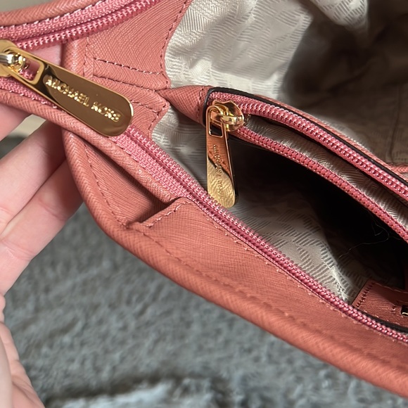 Michael Kors Tote Bag - Picture 6 of 14